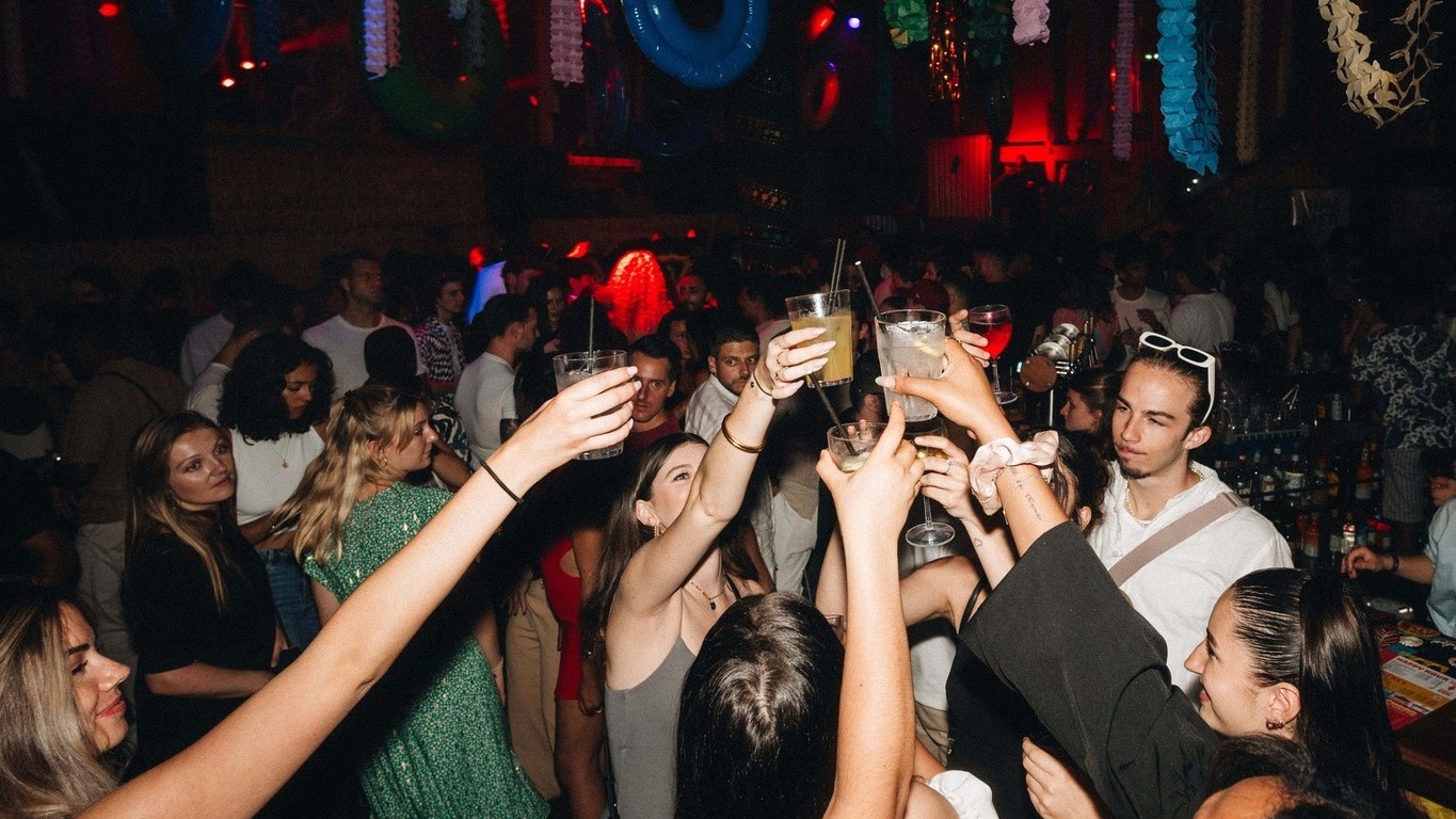 Cover picture for activity Bar